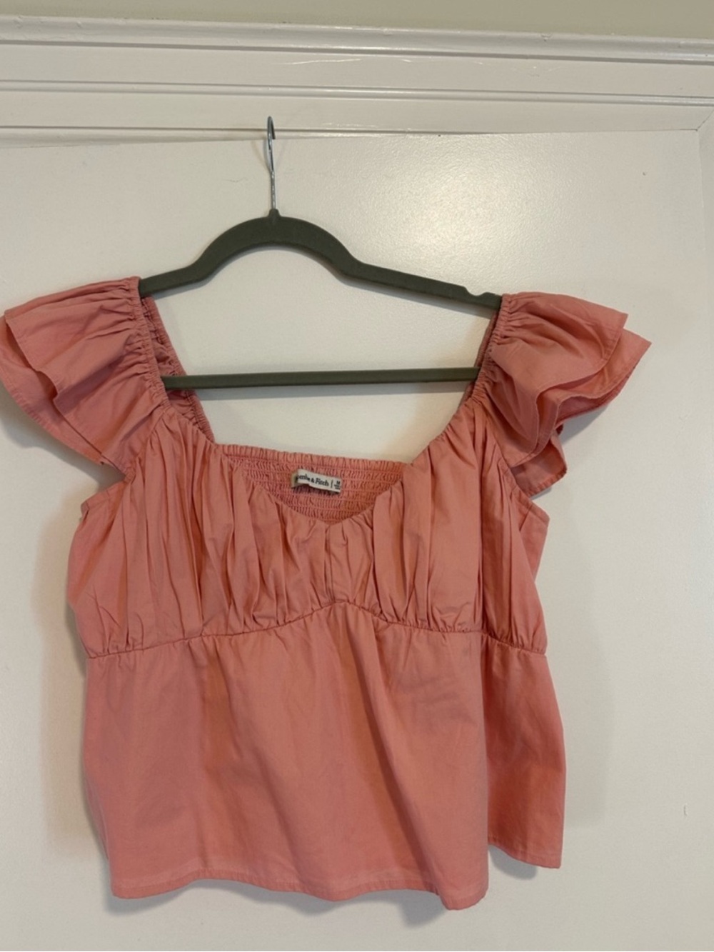 Abercrombie & Fitch Coral Ruffle-Sleeve Smocked Crop Top
